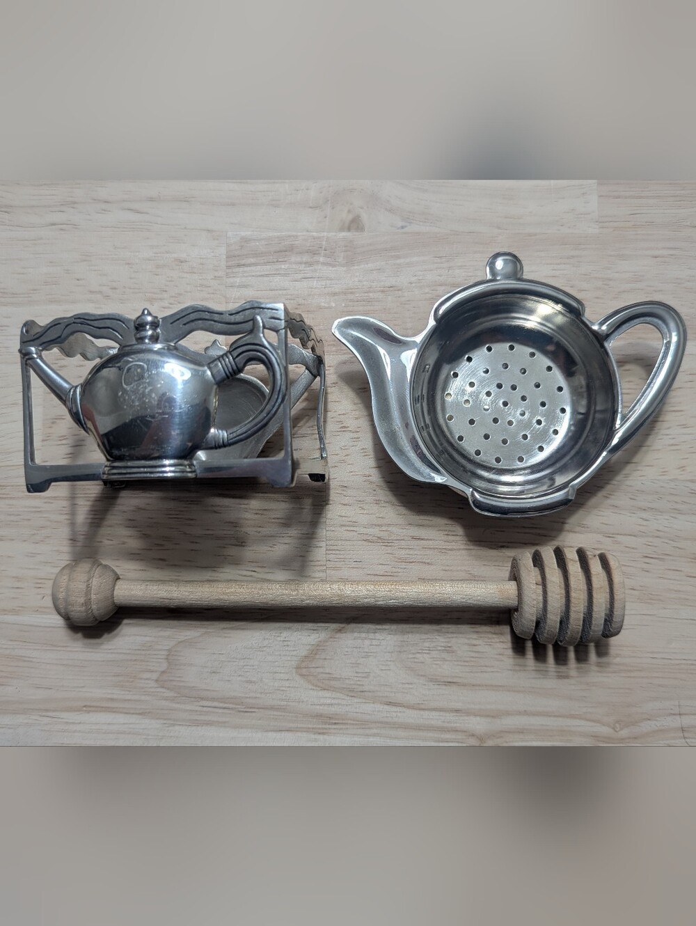 Tea Accessories Tea Strainer & Drip Catch Cup & Tea Bag Caddy FREE Honey Spoon